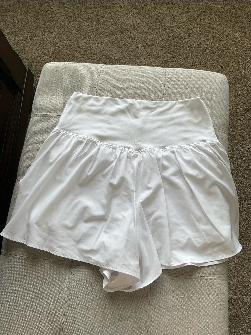 Offline by Aerie Real Me Crossover Flowy Short White - Picture 2 of 2